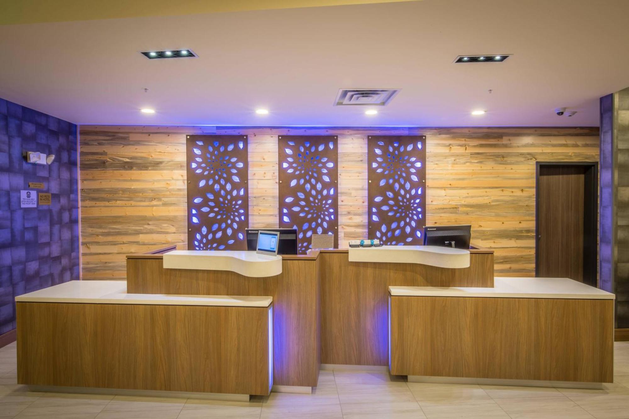 Fairfield Inn & Suites By Marriott Denver Downtown Exterior photo